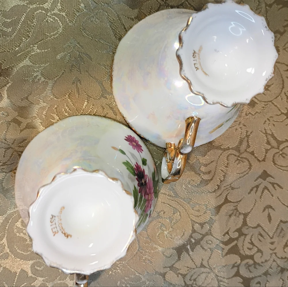 Ucagco Norleans Teacups "September Aster" - Picture 6 of 8